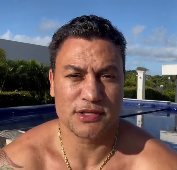 Popó revela conselhos que deu quando filho se revelou gay O fiofó é seu dá para quem quiser