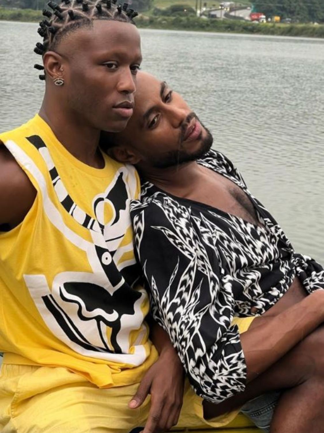 Pabllo Vittar Beija V Rios Bofes Em Festa Gay No Rio V Deo