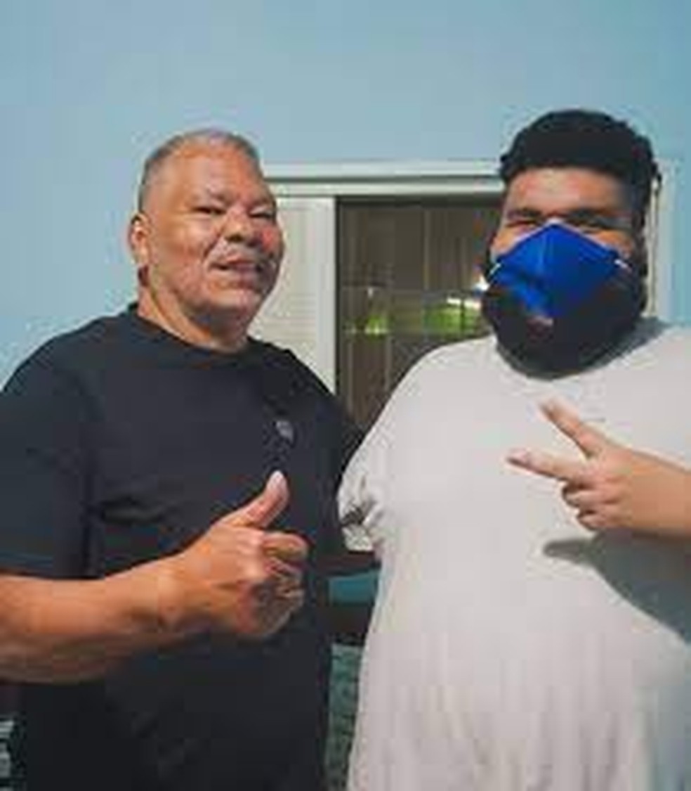 Filho Gay De Maguila Homenageou O Boxeador Dias Antes Da Morte Orgulho Me Aceitou E Respeitou