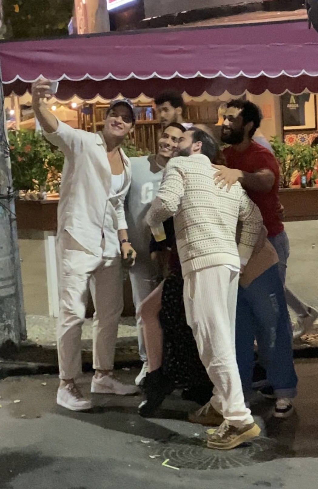 Vivendo Romance Gay Em Terra E Paix O Atores Curtem Noite Do Rio E