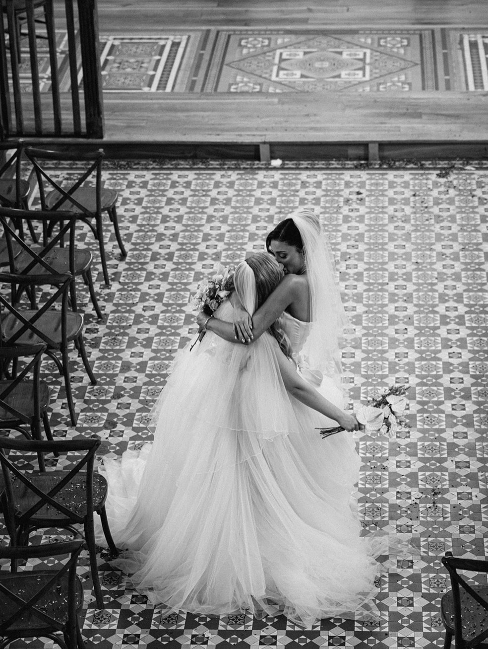 Ex-BBB Talita Araújo se casa com produtora Isla Wolfe — Foto: @loveitvisuals