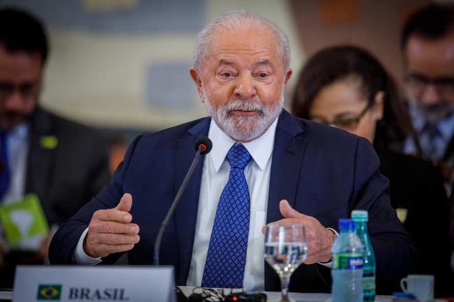 Lula discursa na cúpula com presidentes sul-americanos