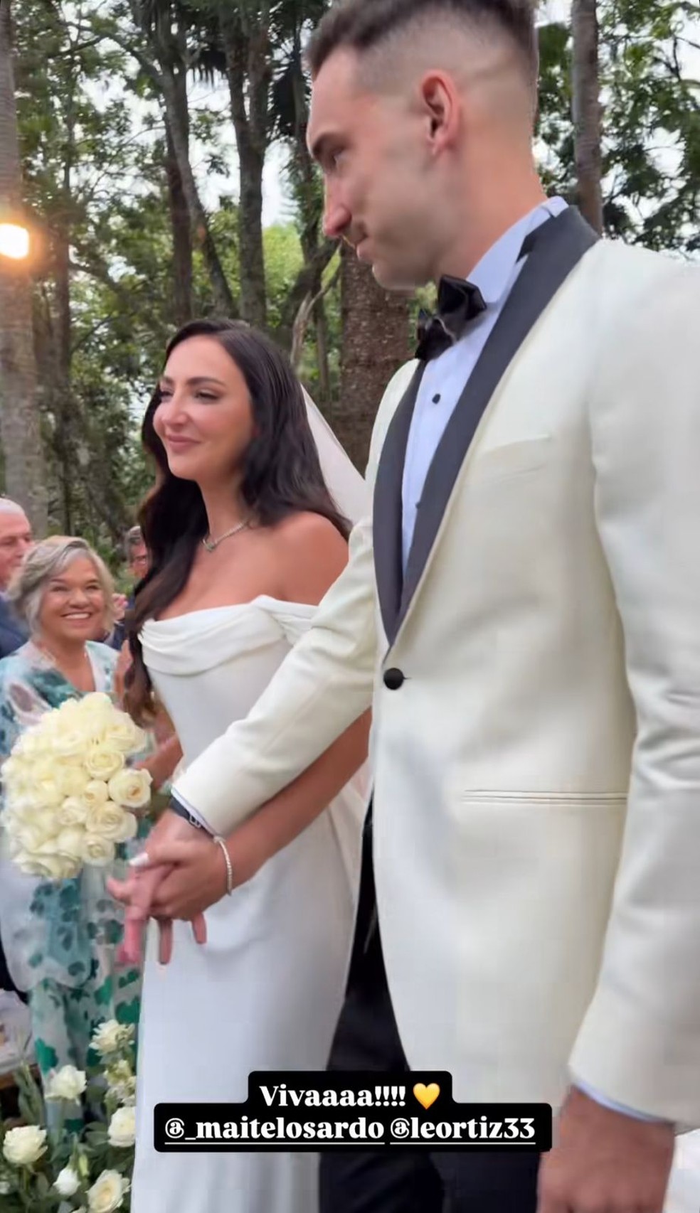 Léo Ortiz, do Flamengo, e Maitê Lo Sardo se casam no religioso em fazenda no interior de SP — Foto: Reprodução/Instagram
