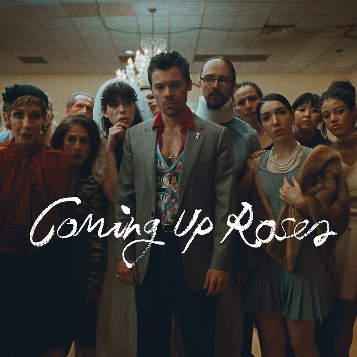 Harry Styles lança videoclipe de 'Coming up roses'