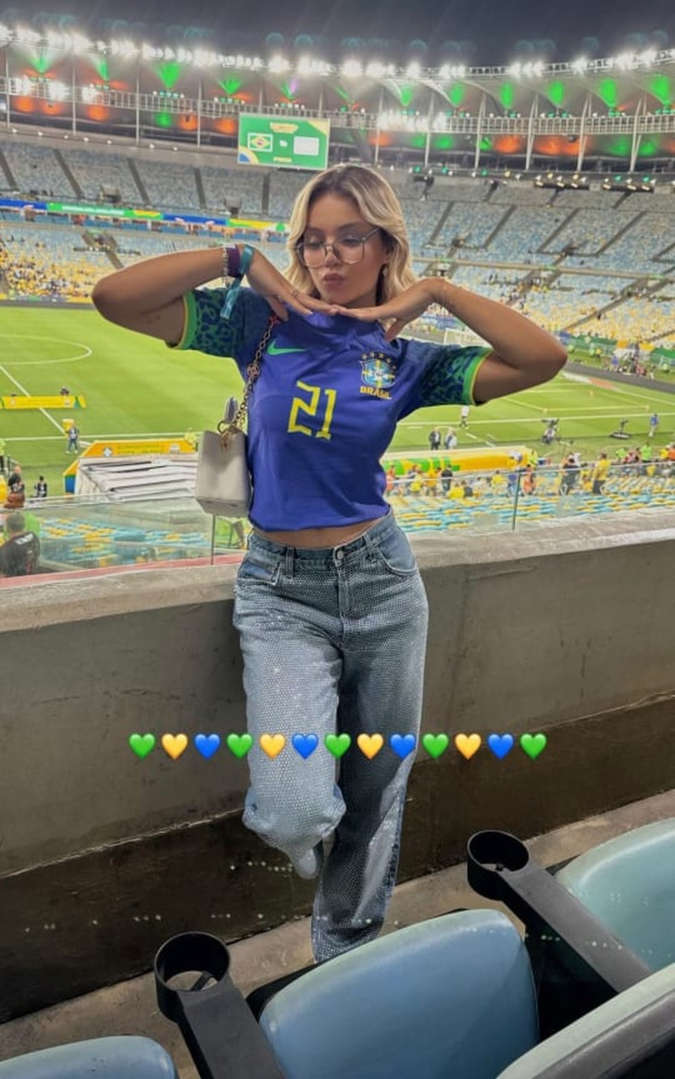 Gabriely Miranda, namorada do Endrick, no jogo do Brasil x Argentina — Foto: Reprodução/Instagram