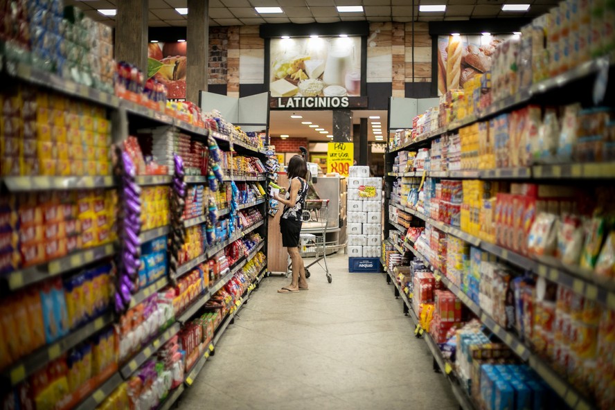 Os preços dos alimentos oscilaram em novembro