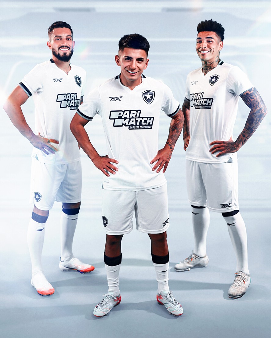 Botafogo lança terceira camisa para a temporada 2024/25; veja fotos