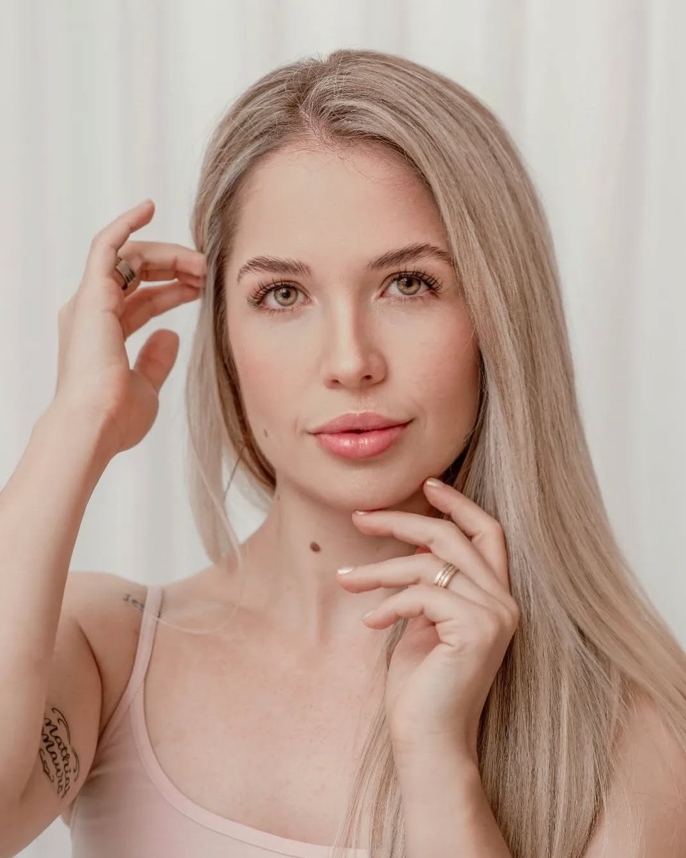 A advogada Larissa Ferrari confirma romance com o jogador francês Dimitri Payet, do Vasco — Foto: Raquel Collen