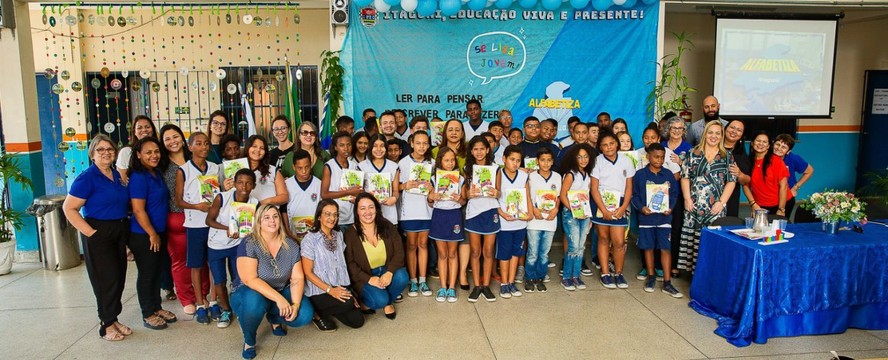 Projeto de alfabetização chega a 14 mil alunos de escolas municipais em ...