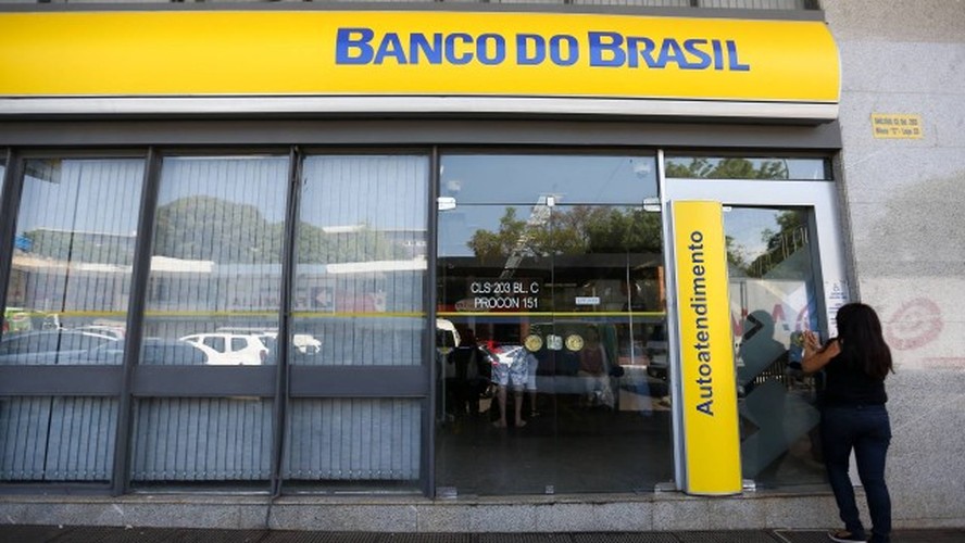 Banco do Brasil conseguiu renegociar mais de R$ 5 bilhões de dívidas dos correntistas só no primeiro mês do Desenrola Brasil (Foto Reprodução/Extra)