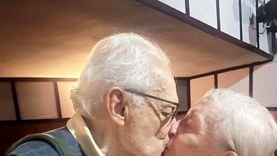 Bodas de Diamante: Othon Bastos e Martha Overbeck celebram seis décadas de união com beijo apaixonado