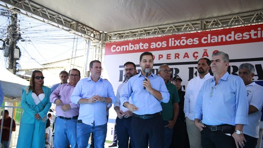 Operação Barreira Sanitária busca combater lixões em Jardim Gramacho, Duque de Caxias