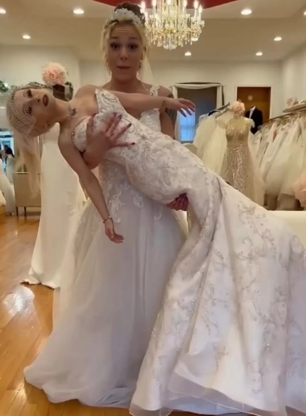 Tiny Texie e Anastasia Groves &mdash; Foto: Reprodu&ccedil;&atilde;o/Instagram