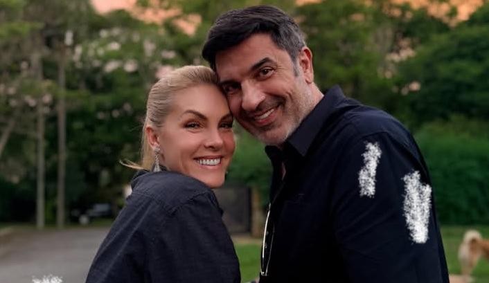 Ana Hickmann se declara para Edu Guedes e abre álbum de fotos do casal: 'Te amo'