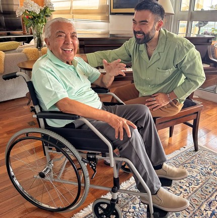 Mauricio de Sousa com o filho, Mauro Sousa — Foto: Reprodução/Instagram