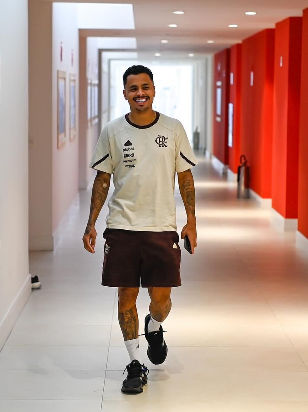 Allan Souza atua como volante no Flamengo — Foto: reprodução/ instagram