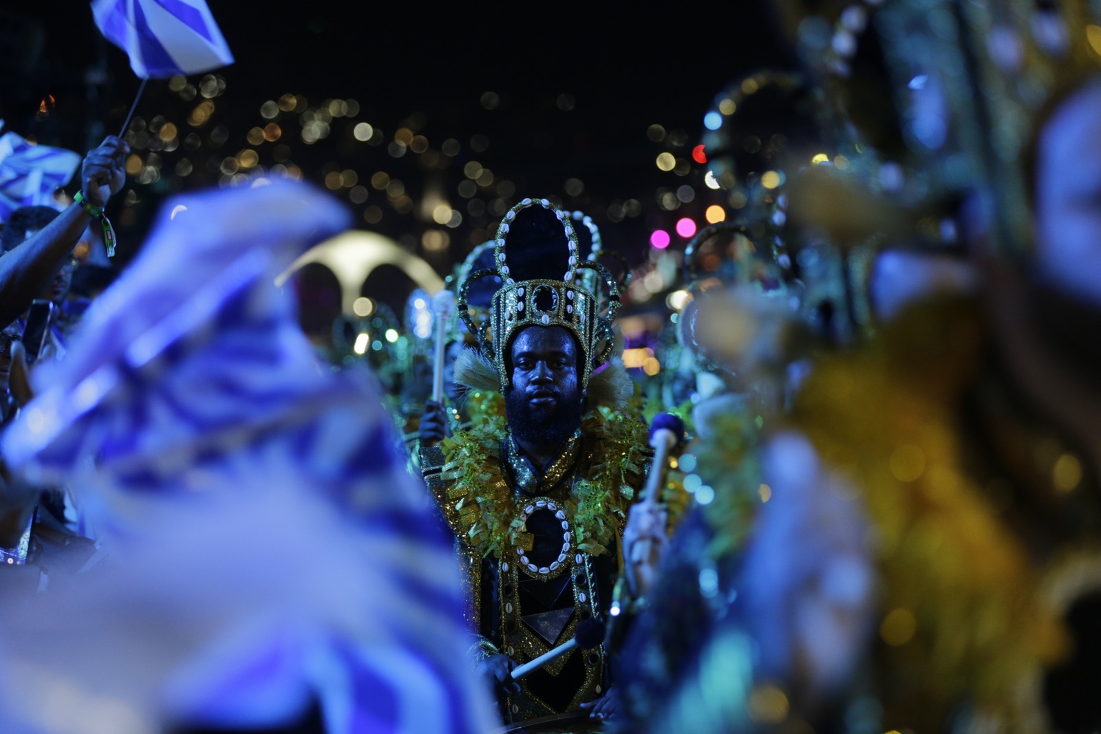 Análise: enredo pesado, samba pesado, escola de peso, Portela