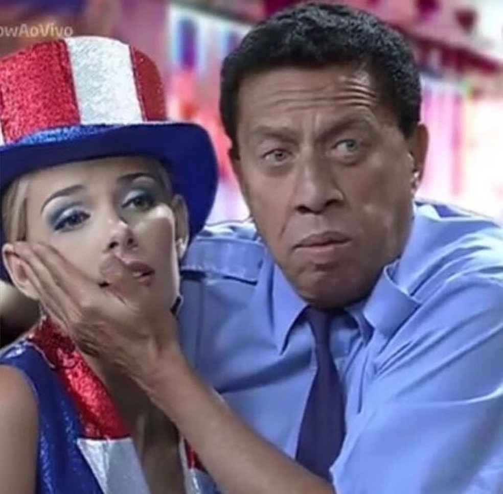 Fernanda Louback e Paulo Silvino no "Zorra Total" — Foto: rep/ instagram