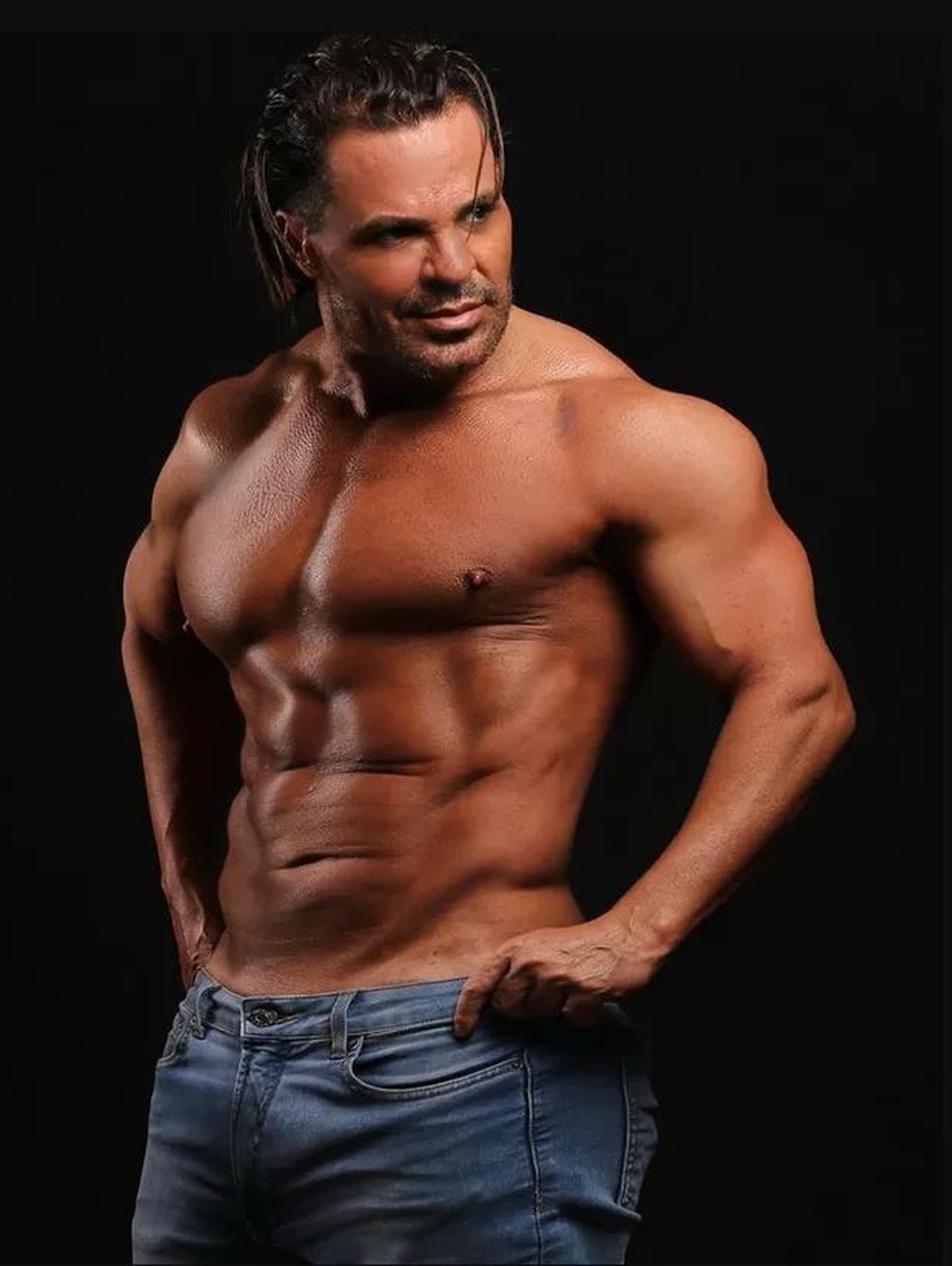 Eduardo Costa musculoso em 2020 — Foto: rep/  instagram