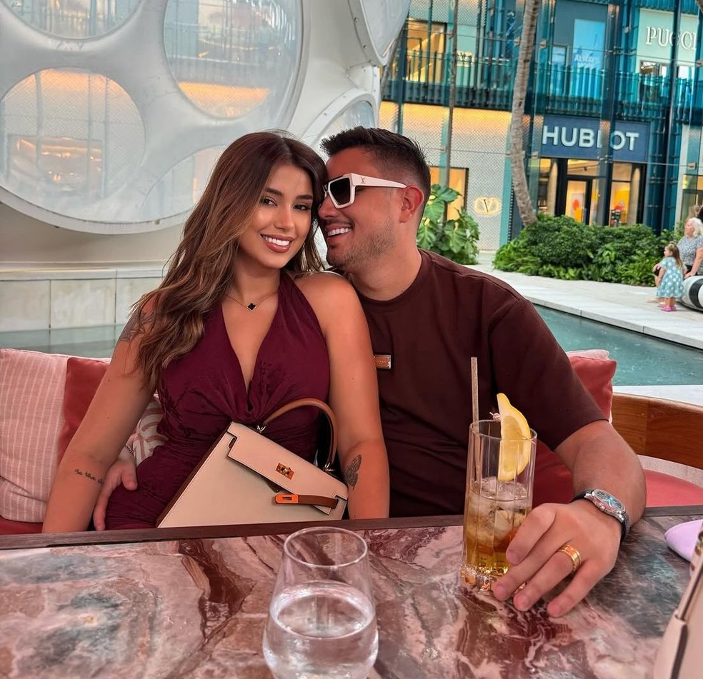 O casal de influenciadores Gabriel Rodrigues e Mari Tavares — Foto: Reprodução/Instagram