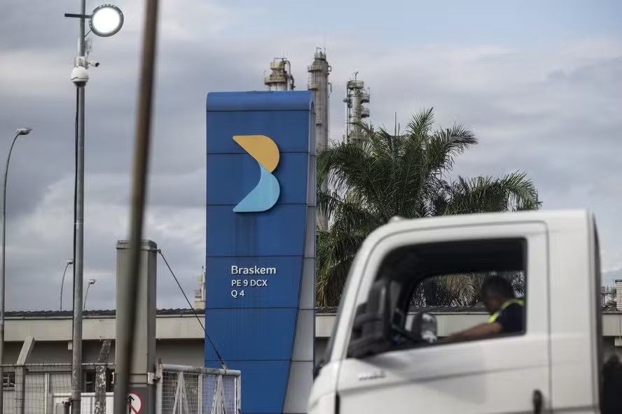 Braskem abre 12 vagas de estágio em Duque de Caxias, com bolsas de até R$ 2.800