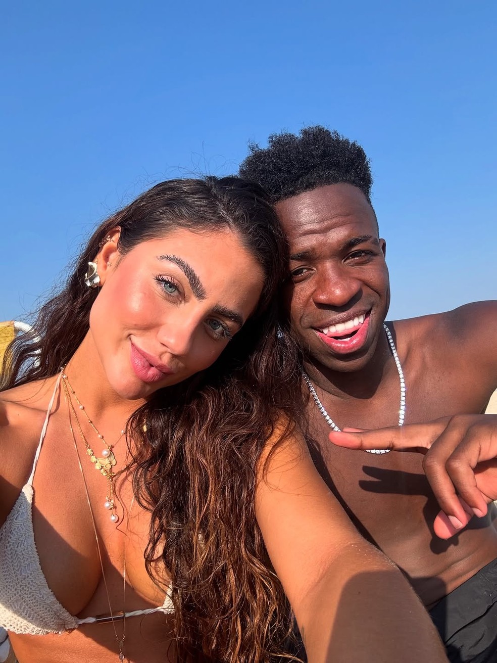 Vini Jr. e Catherine Bascoy no Rio  Foto: Reproduo/Instagram