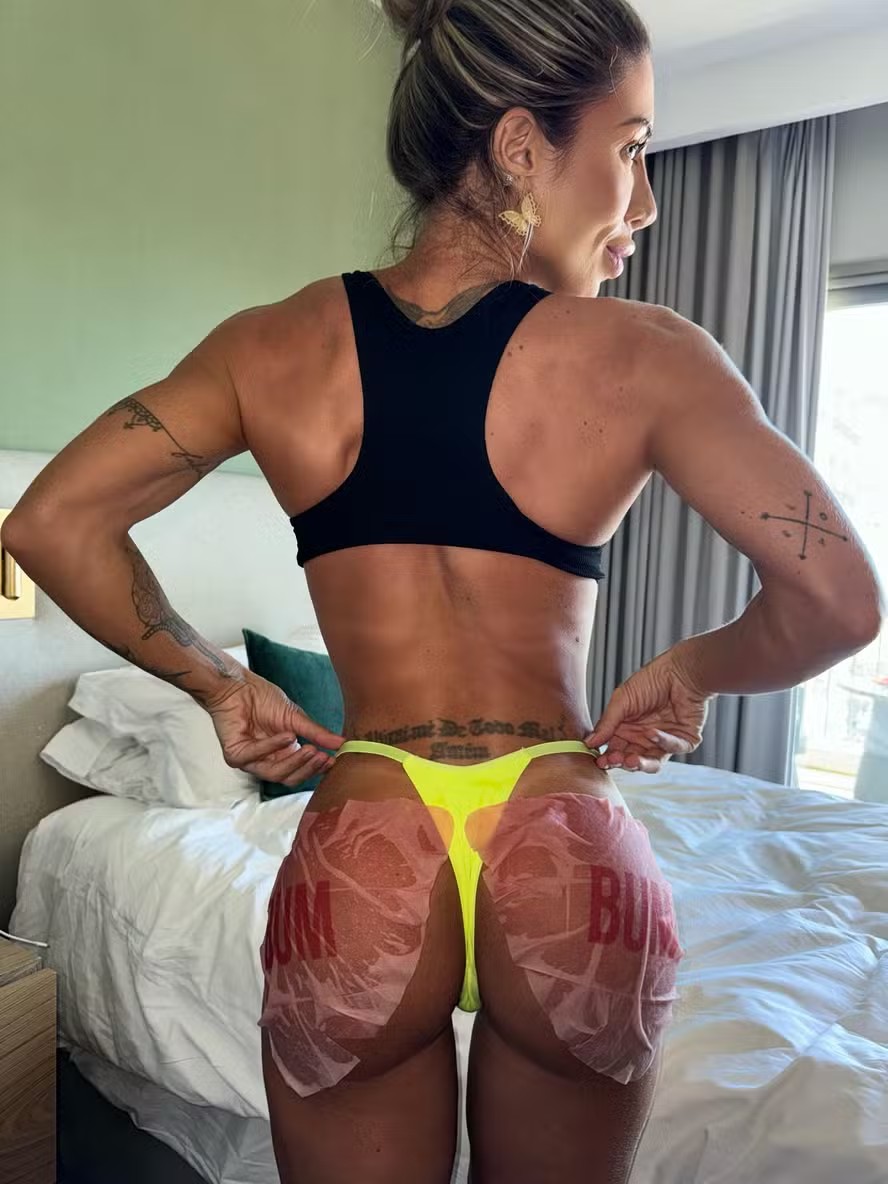 Tati Minerato mostra tratamento para manter bumbum em forma no carnaval