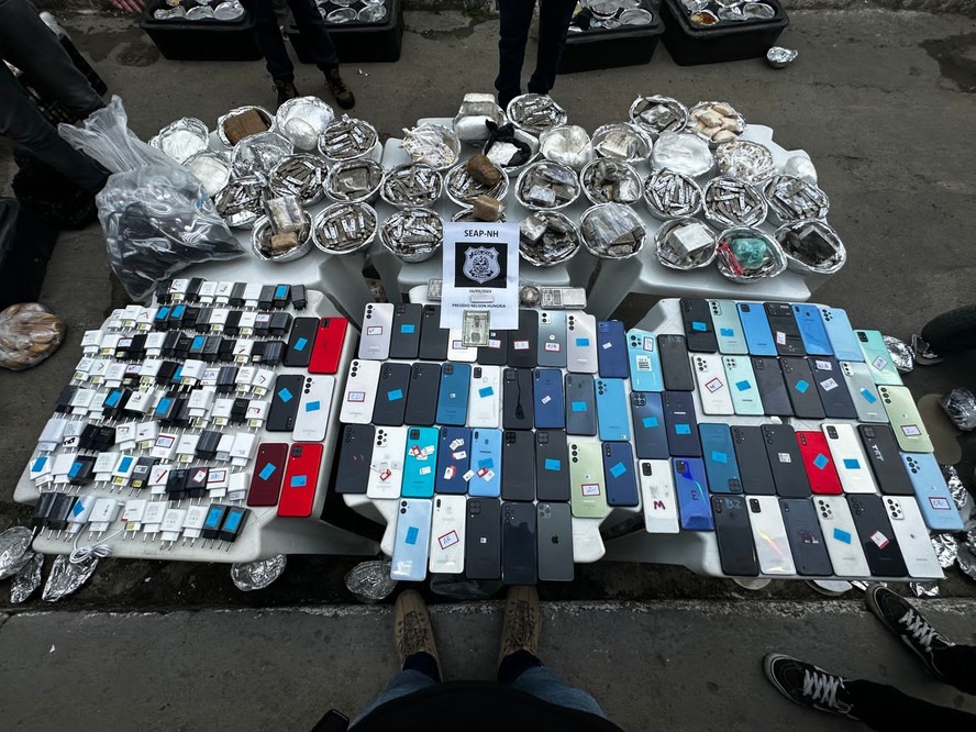 Celulares encontrados em quentinhas - Povo de Israel