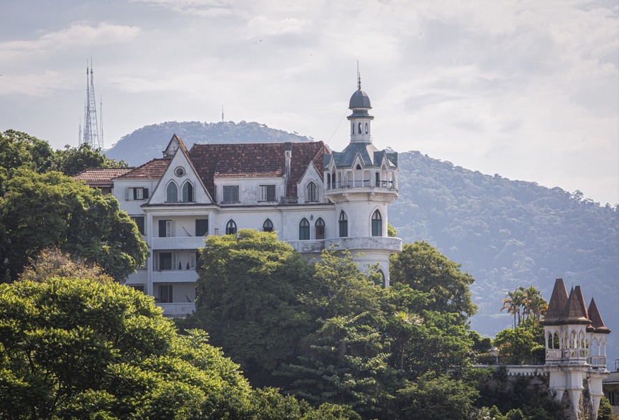 Castelo Valentin, em Santa Teresa, virou prédio de apartamentos