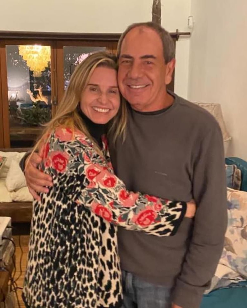 Paula Burlamaqui com o namorado, Luís Paulo Montenegro — Foto: Instagram