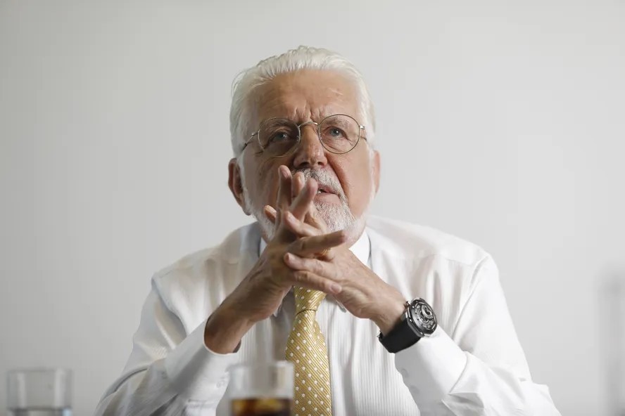 Caso Master: Jaques Wagner, líder do governo Lula no Senado, é alvo de nova fase da Operação Compliance Zero