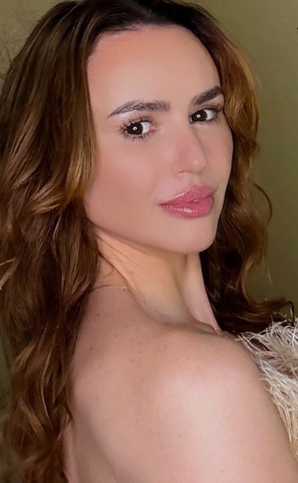 Lidiane Aline Loren&ccedil;o e a filha, Miana Sophya Santos foram encontradas mortas no apatamento em que moravam na Barra &mdash; Foto: Reprodu&ccedil;&atilde;o