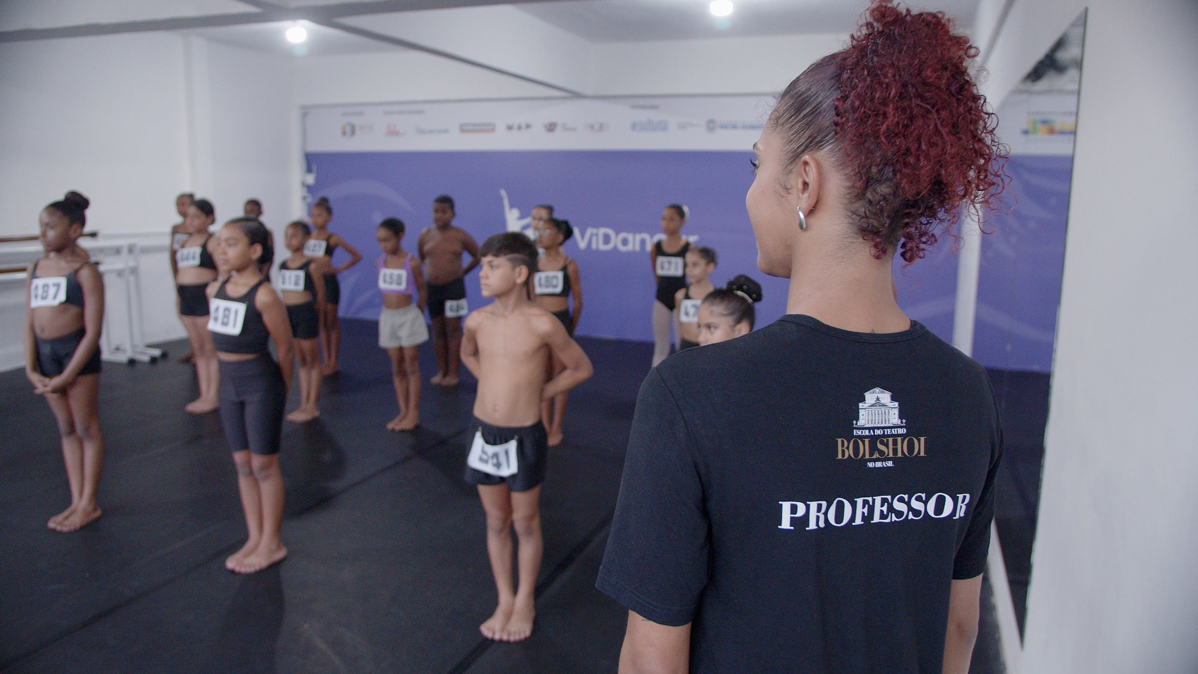 Escola do Bolshoi no Brasil vai ao Complexo do Alemão, nesta quinta-feira, em busca de novos talentos da dança - QTU Questões do Universo