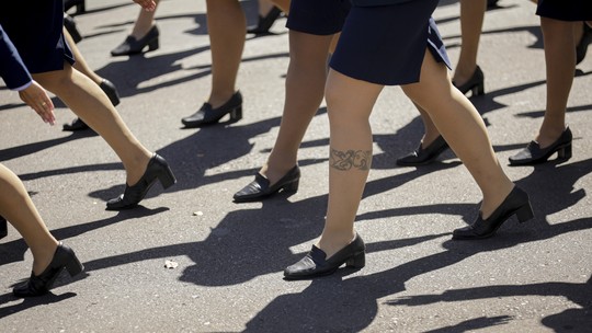 Forças Armadas devem permitir alistamento de mulheres a partir de 2025