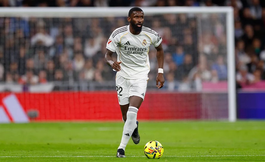 Rudiger dá tapa em companheiro de time e aumenta tensão no Real Madrid ...