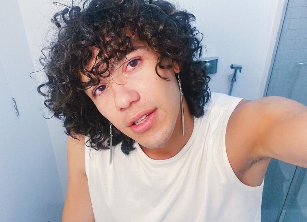 Trans não-binária, ex-'Malhação' Nila sonha voltar às novelas agora com novo nome — Foto: Reprodução/ Instagram