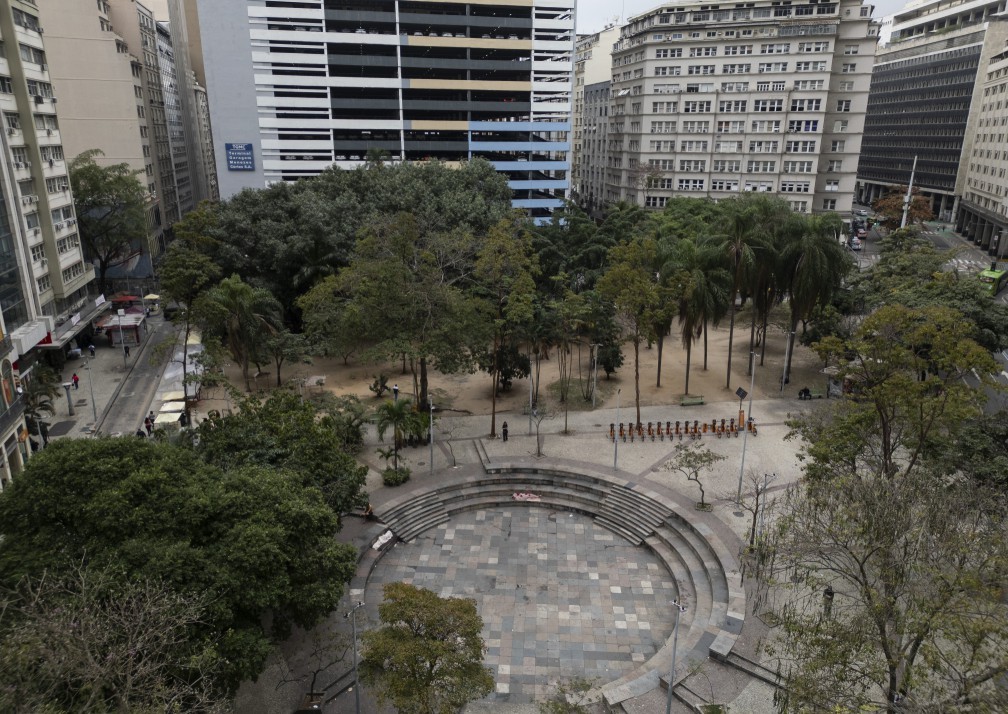 Calculadora criada pela Administradora Nacional permite aos síndicos calcular gratuitamente impacto do fim da escala 6x1
