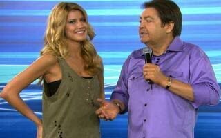 Martha Graeff foi repórter do "Domingão do Faustão" em 2011 — Foto: Reprodução/TV Globo