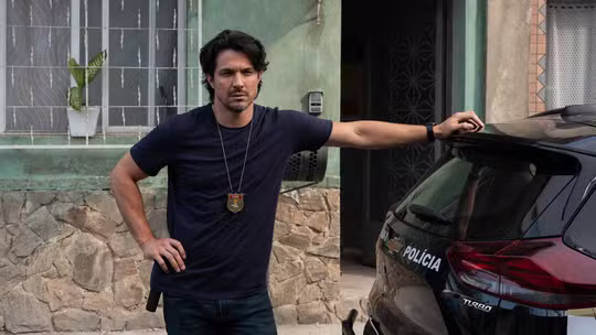 Nos resumos de ‘Três Graças’, Paulinho decide refazer o pedido de casamento