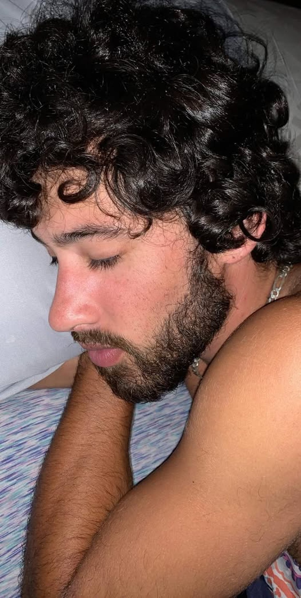 contioutra.com - Ele é a cara do avô: neto de Raul Seixas surge nos EUA e viraliza nas redes - veja fotos