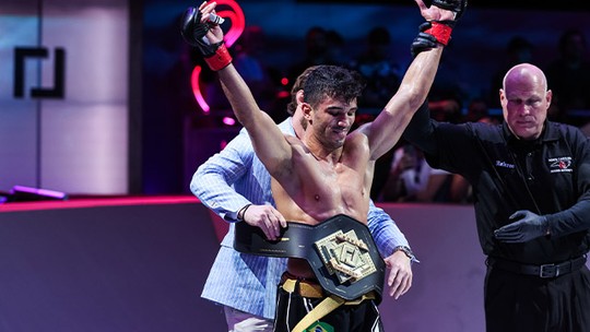 Karate Combat 39: Luiz Rocha vence 'guerra de nervos' contra Bruno Souza 
e mantém cinturão