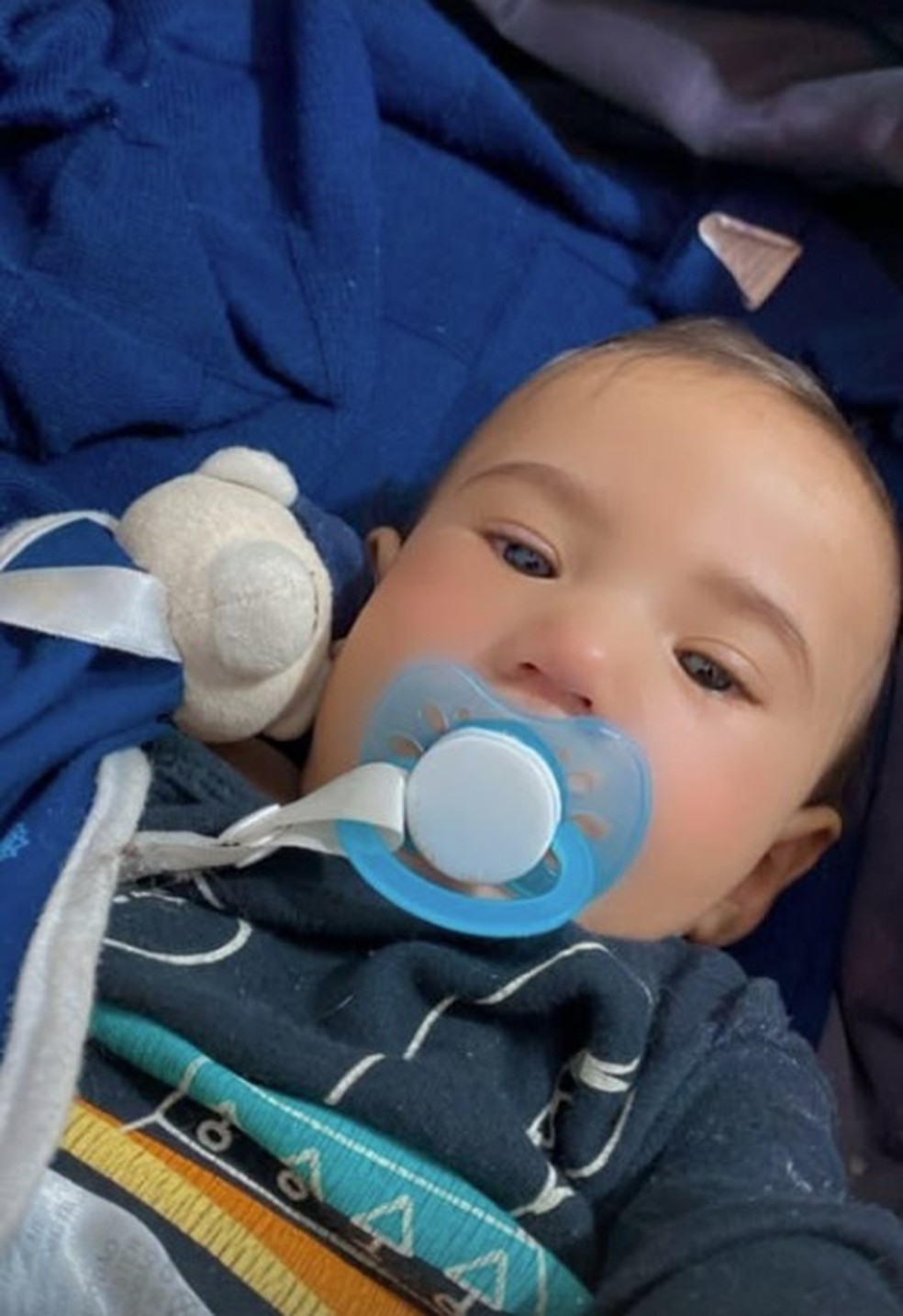 Arthur Victor dos Santos, de 11 meses, morreu ap&oacute;s ser levado desacordado e com sinais de maus tratos pelo padrasto e a m&atilde;e, no Complexo da Mar&eacute; &mdash; Foto: Reprodu&ccedil;&atilde;o redes sociais