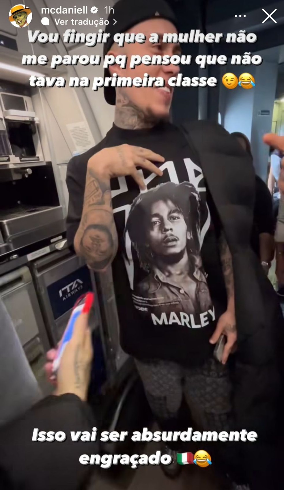 MC Daniel em voo para a Itália — Foto: Reprodução/Instagram