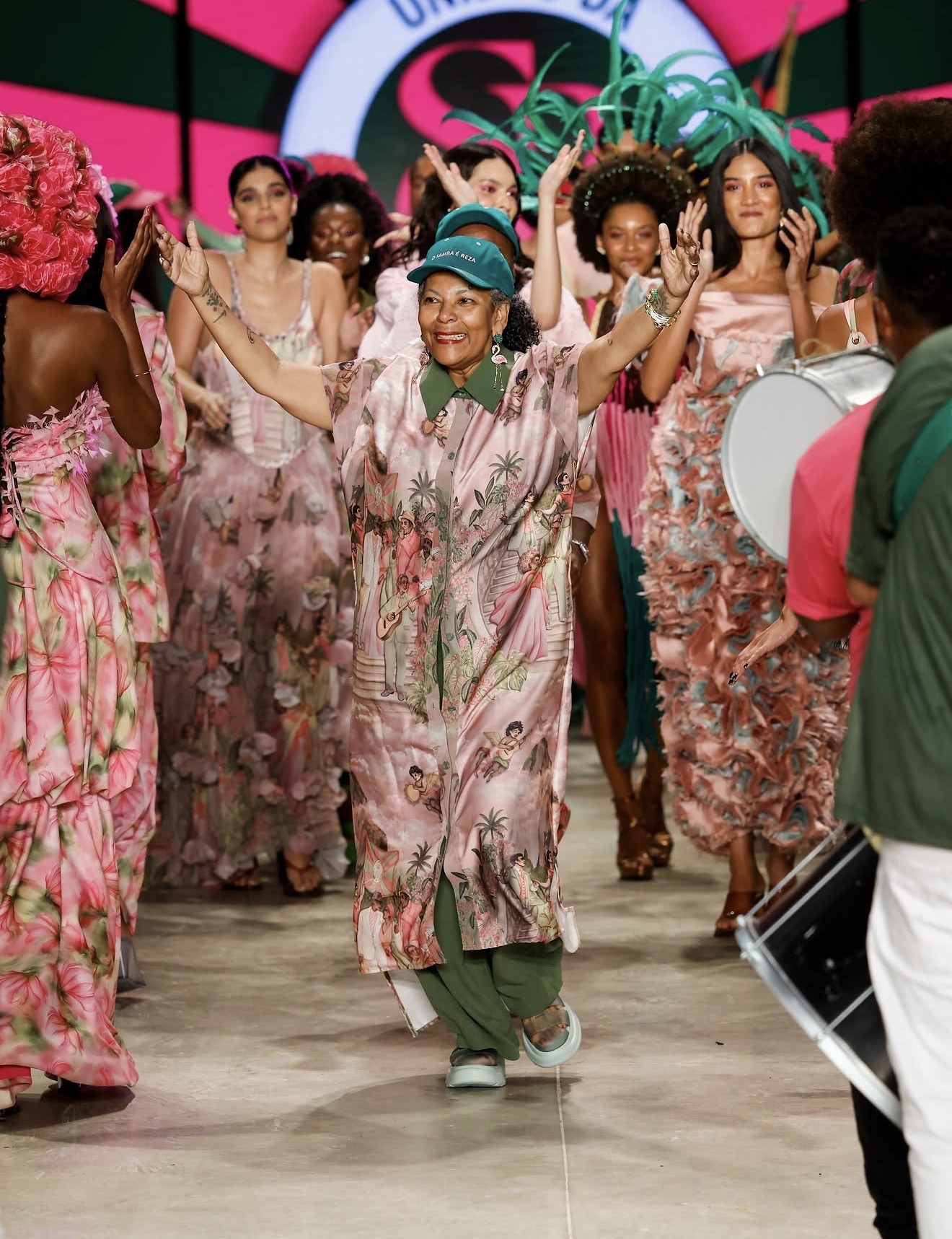 São Paulo Fashion Week: marcas brasileiras apostam no autoral e entregam mais que roupas nas passarelas