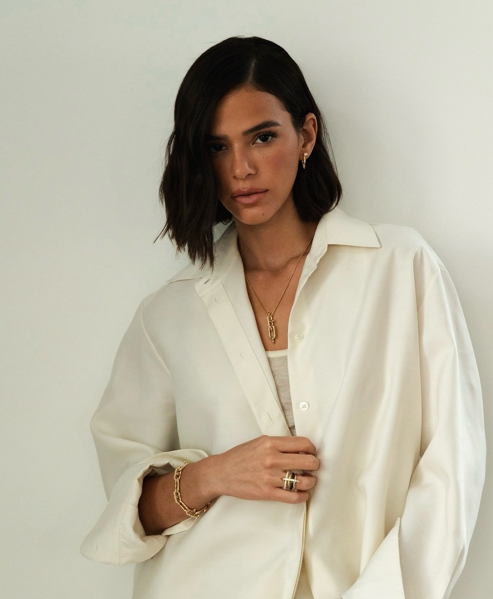 Bruna Marquezine  &mdash; Foto: reprodu&ccedil;&atilde;o/ instagram e Leo Martins