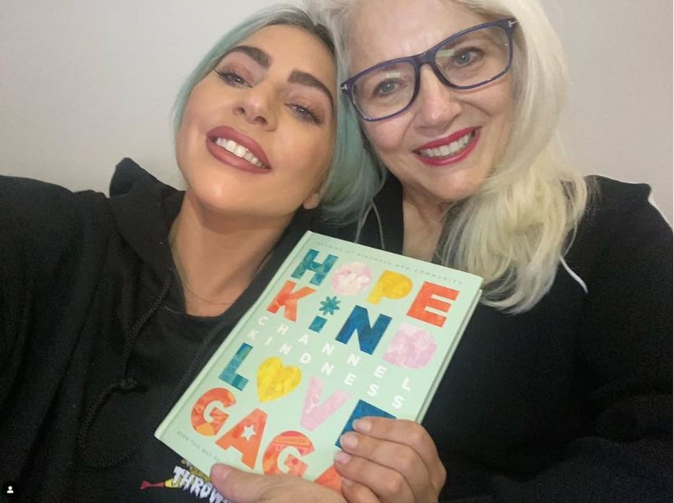 Cynthia Germanotta é mãe de Lady Gaga e apresentou noivo à filha — Foto: rep/ instagram