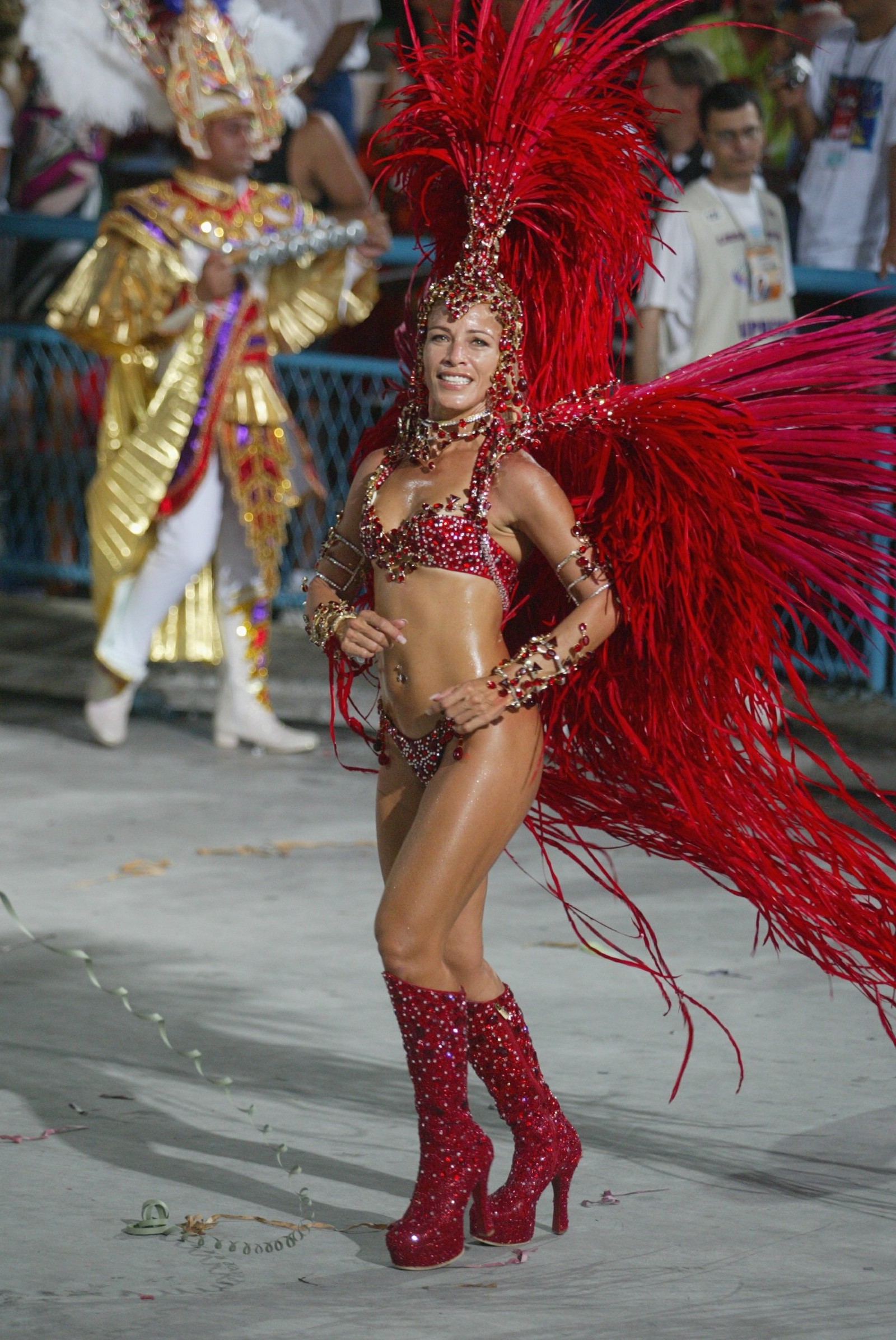 Ana Claudia Soares, ex-mulher do bicheiro Maninho — Foto: Arquivo/Globo e Instagram
