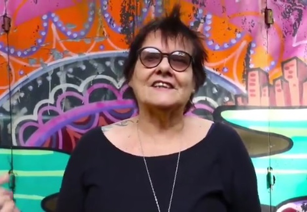 Depois de vaquinha, Yoya Wursch tem séries para vender e reflete sobre