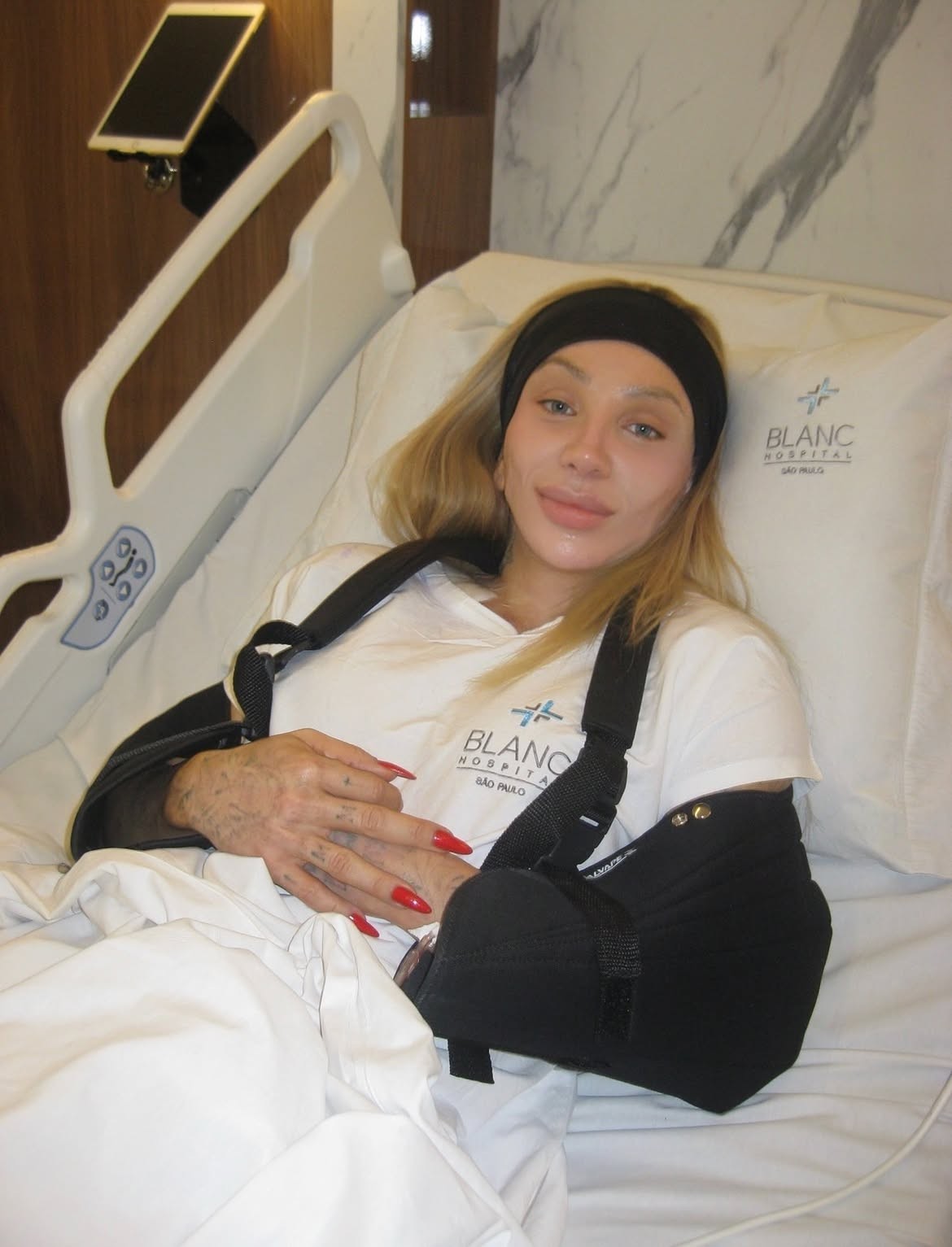 Maya Massafera celebra após cirurgia para diminunir costas: 'Corpo com forma mais feminina'