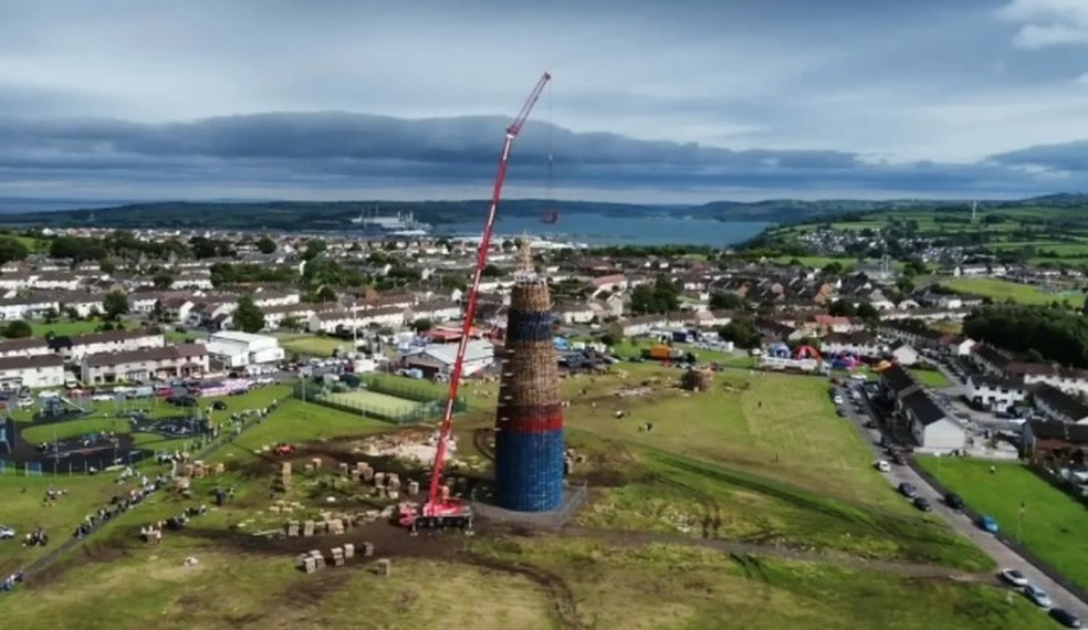 Fogueira de Craigyhill — Foto: Reprodução/Craigyhill Bonfire and Cultural Page